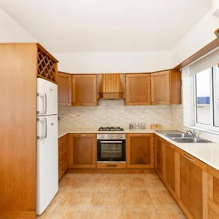 Gudja - Lovely 3 Bedroom Unit With Own Private Entrance Exterior photo