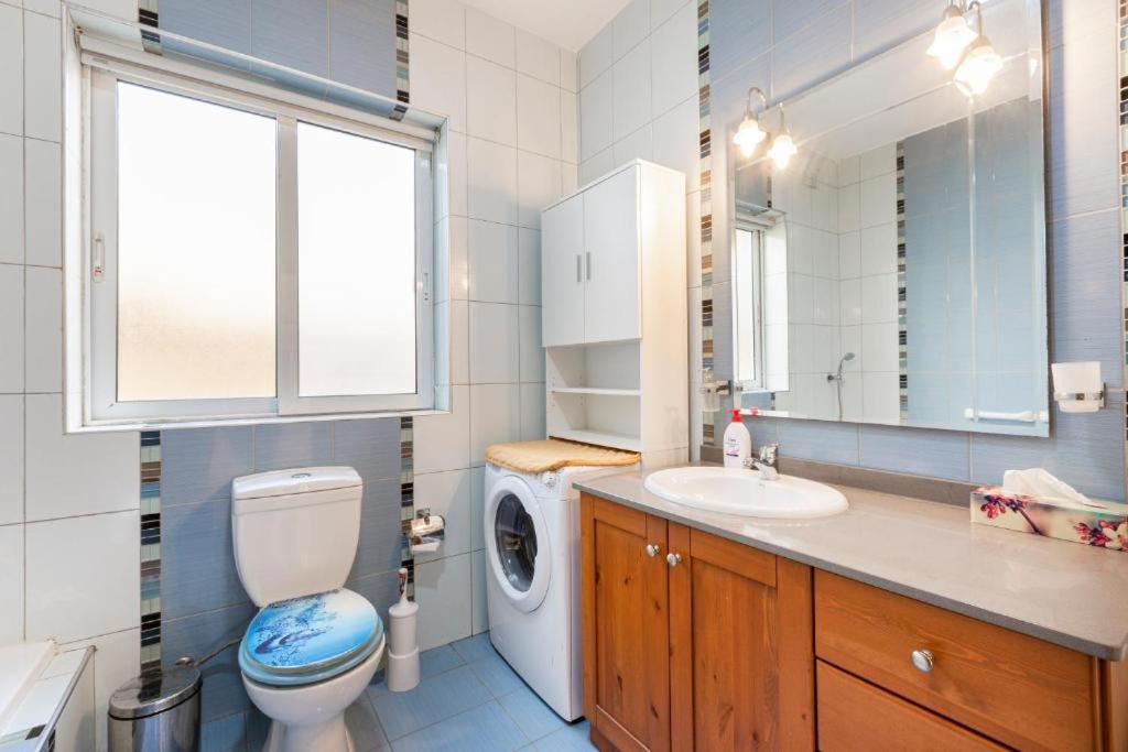 - Lovely 3 Bedroom Unit With Own Private Entrance Gudja